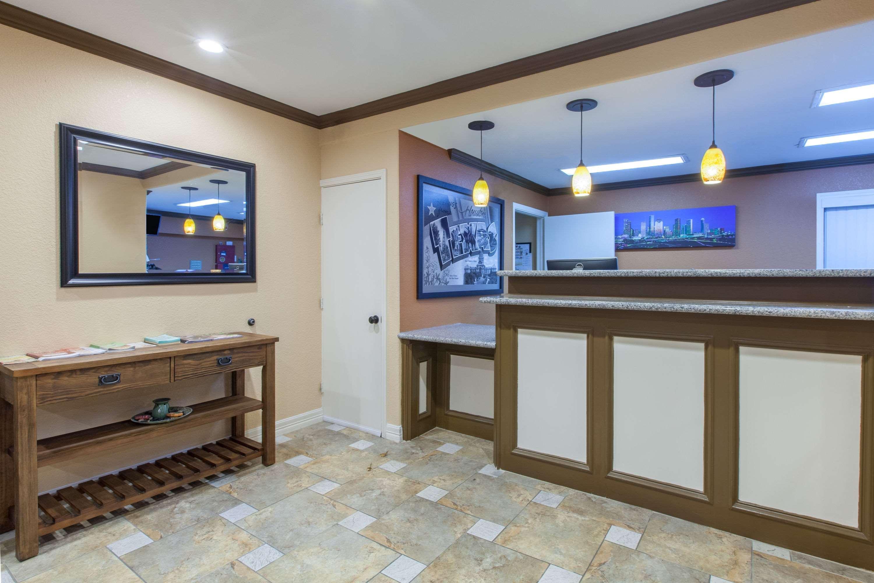 Super 8 By Wyndham Houston/Willowbrook Hwy 249 Екстериор снимка