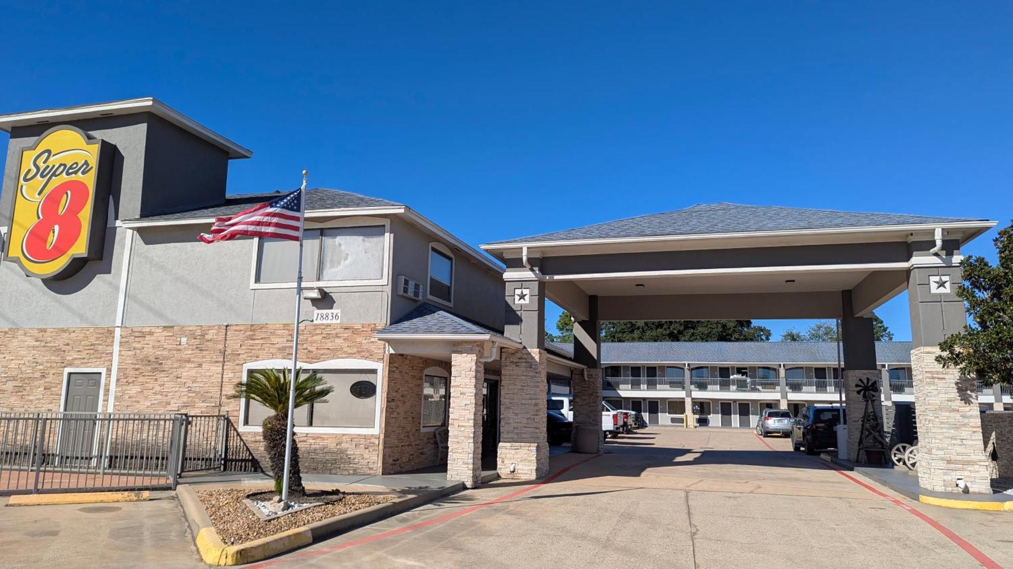 Super 8 By Wyndham Houston/Willowbrook Hwy 249 Екстериор снимка