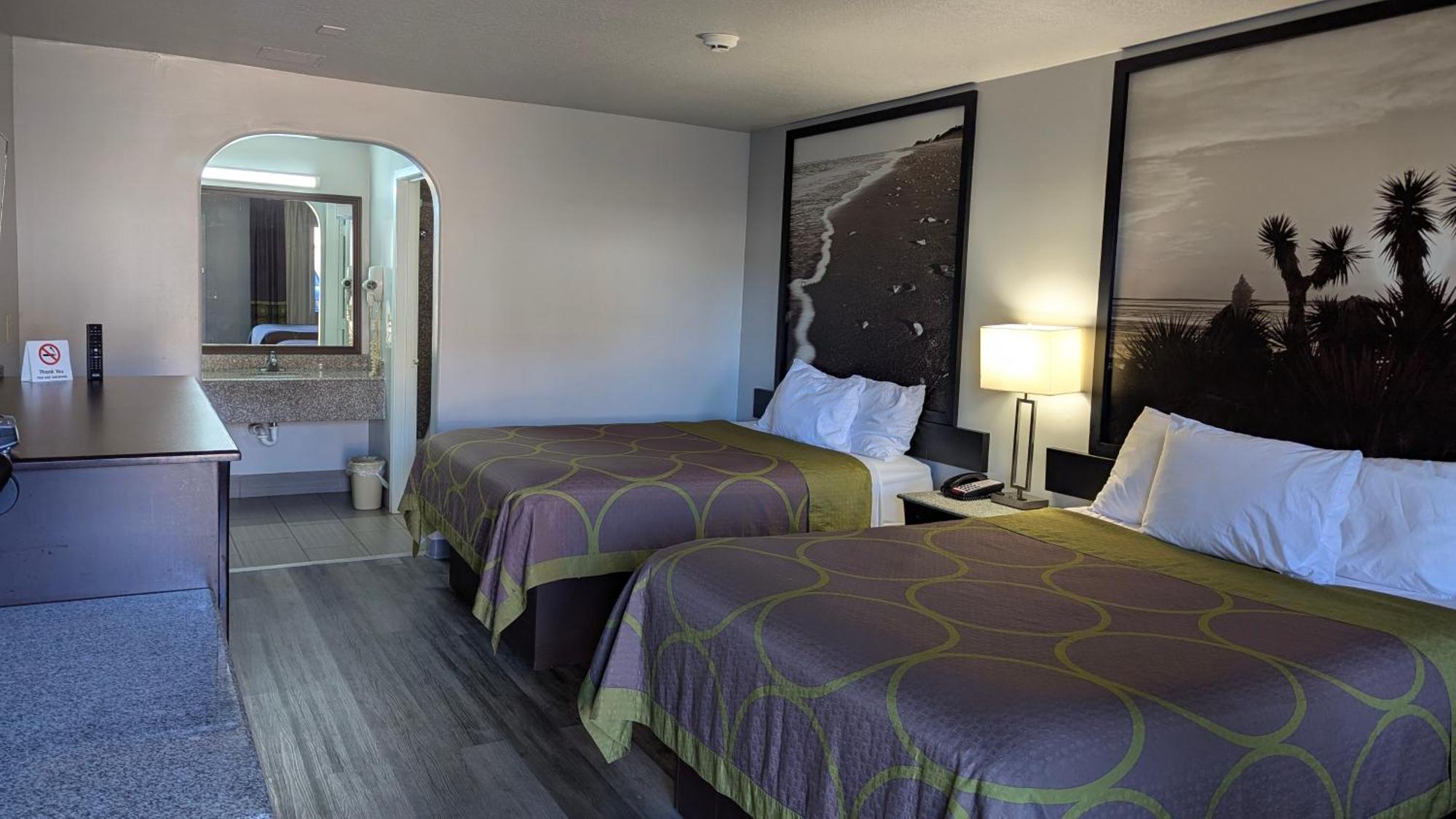 Super 8 By Wyndham Houston/Willowbrook Hwy 249 Екстериор снимка