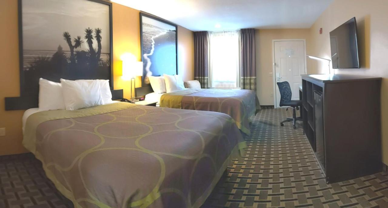 Super 8 By Wyndham Houston/Willowbrook Hwy 249 Екстериор снимка